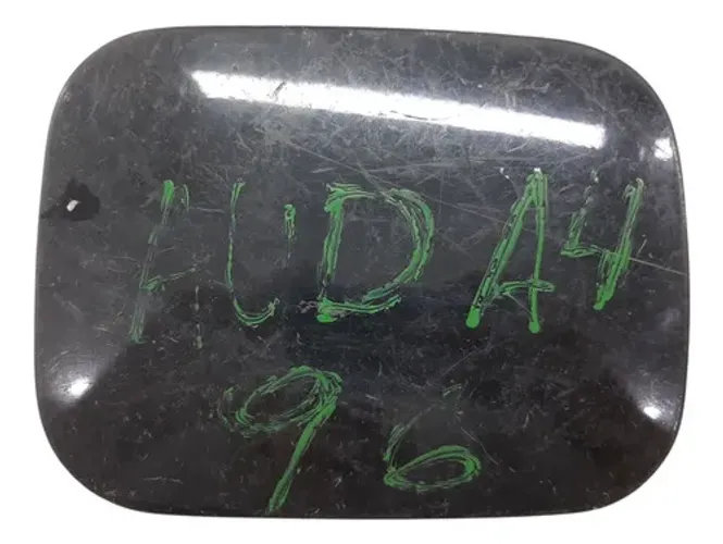 Tampa do Tanque Audi A6 1995 a 1997 Preta