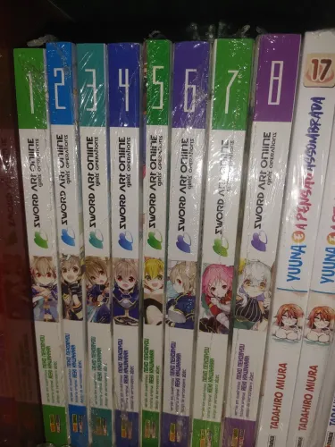 Sword Art Online Girls Ops - Volumes 1 a 8 lacrados