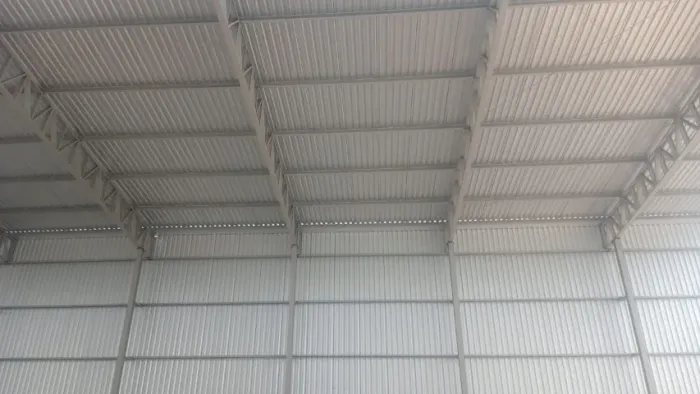 GALPÕES INDUSTRIAIS E COMERCIAIS - CONSTRUO