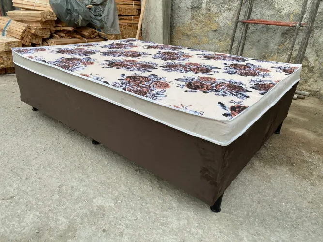 Cama Box Solteiro com Colchão Floral - Conforto e Estilo!