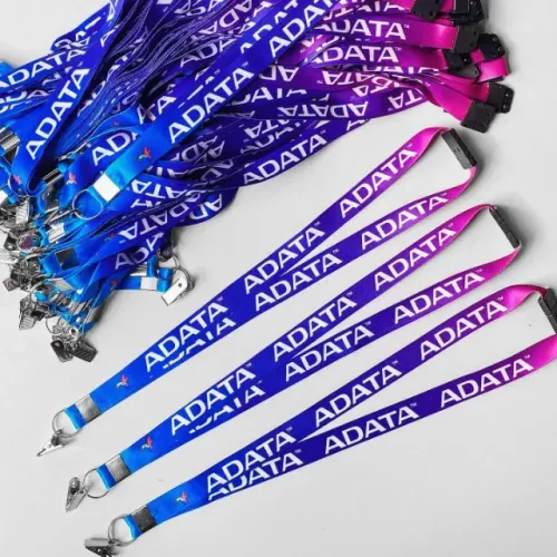 Cordões personalizados para crachá