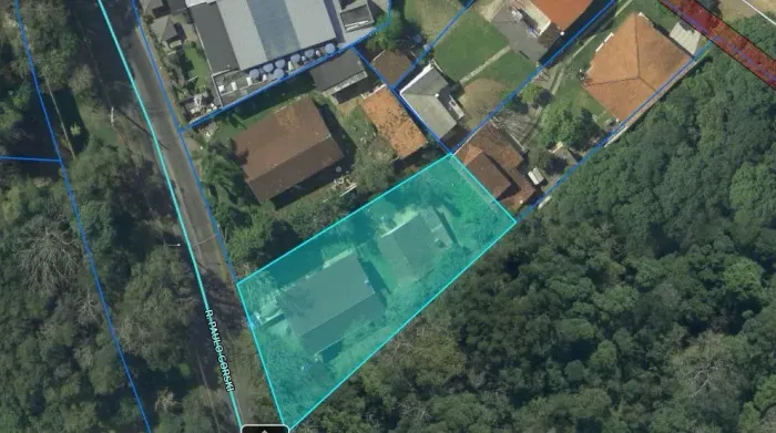 Terreno para venda possui 1056 metros quadrados em Mossunguê - Curitiba - PR