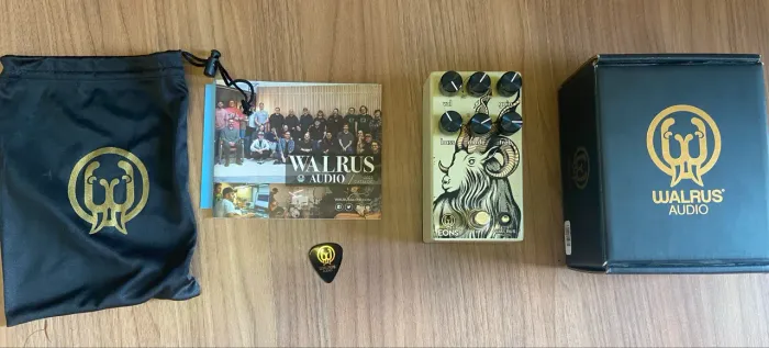Pedal de Fuzz Walrus Éons Five