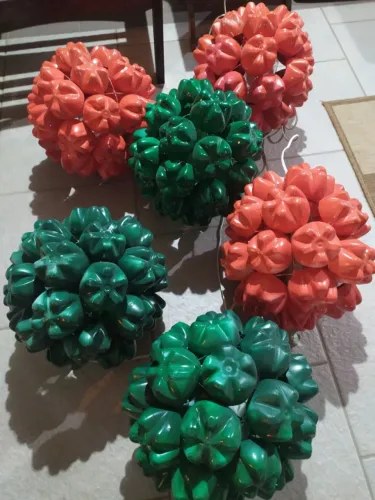 Enfeite 6 Bolas de Natal Gigante com Lâmpada