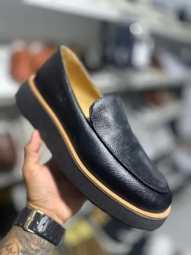 Sapatos Ricardo Almeida