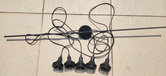 Pendente Trilho Aro Industrial 5 lâmpadas 
