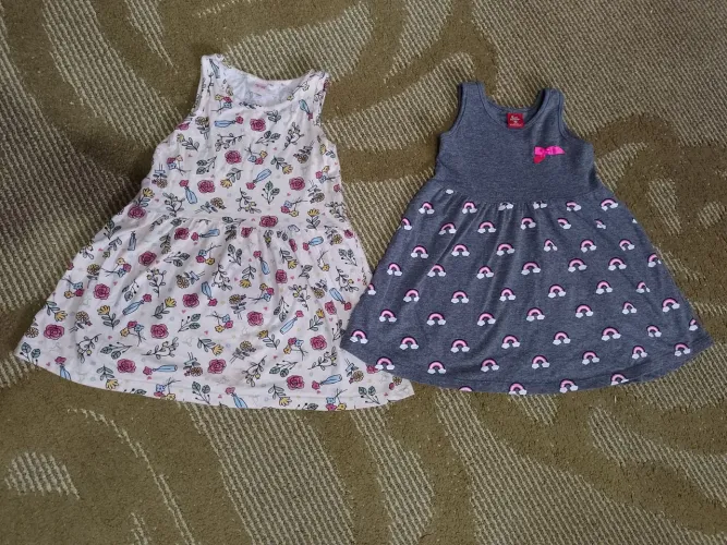 Dois vestidos infantis - floral e arco-íris - tamanho 2 anos 