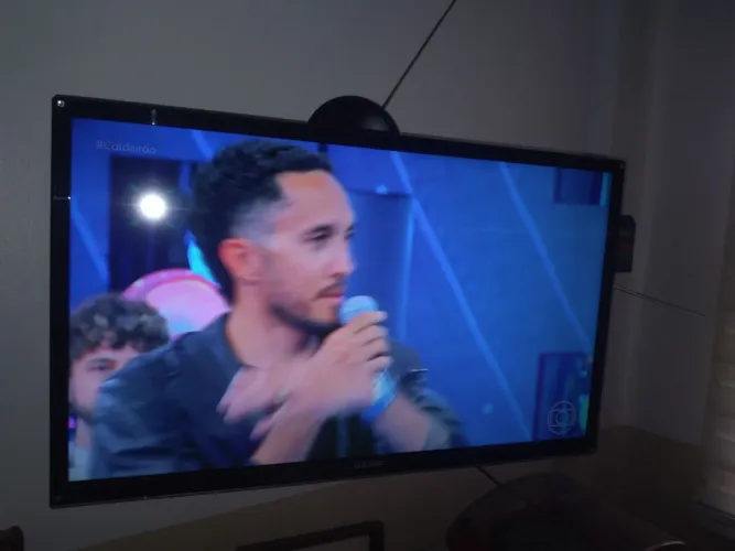 Tv Semp 32 polegadas sem marcas de uso