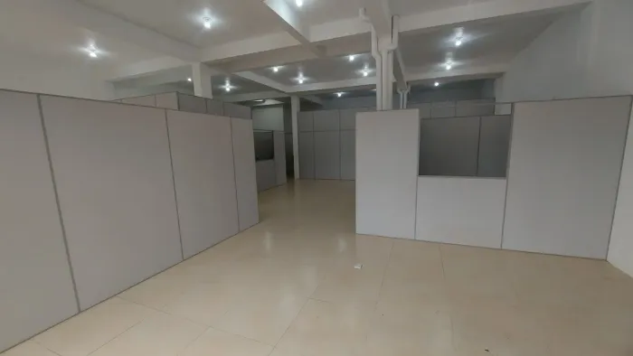 DIVISÓRIAS E FORROS MODULADOS. 