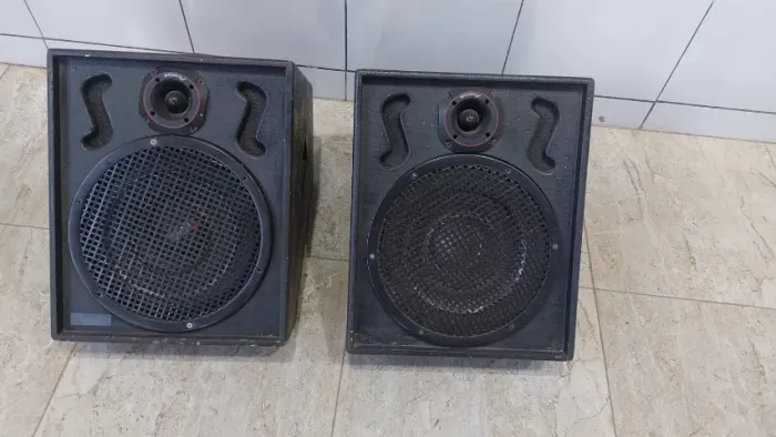 Kit com 2 retornos de palco