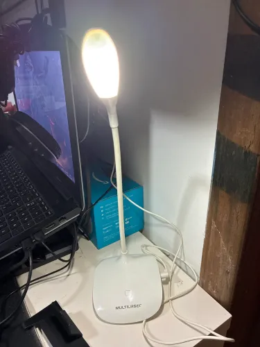 Luminária multilaser de mesa para escritório ou quarto! 