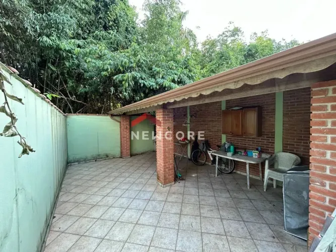 Casa em Rua Natal de Sordi - Novo Cruzeiro - Itatiba/SP