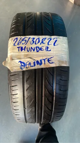 Pneu Delinte Thunder 265/30R22 meia vida 