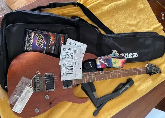 Guitarra IBANEZ RG-421 MOL (Mogno) + CORREIA + BAG + ESTANTE