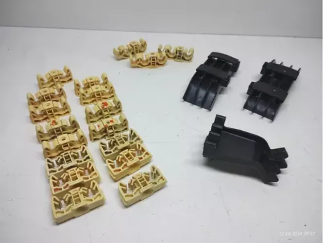 Kit Grampos E Guias Tubulação Do Assoalho Jeep Renegade