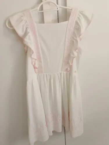 Vestido Petit Cherie Tam 10 em linho e bordado 