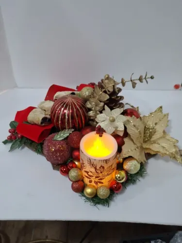arranjo de natal para mesa com vela