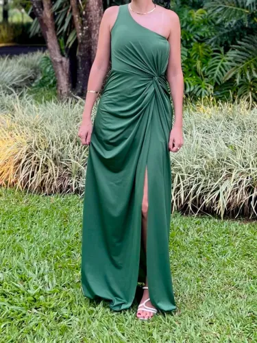 Vestido longo verde drapeado com fenda para Casamento ou Formatura