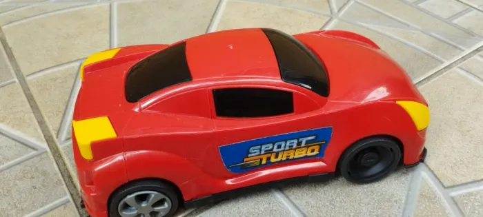 Carrinho de brinquedo