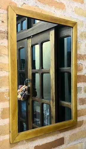Antigo Espelho Decorativo com Moldura de Madeira marfim
