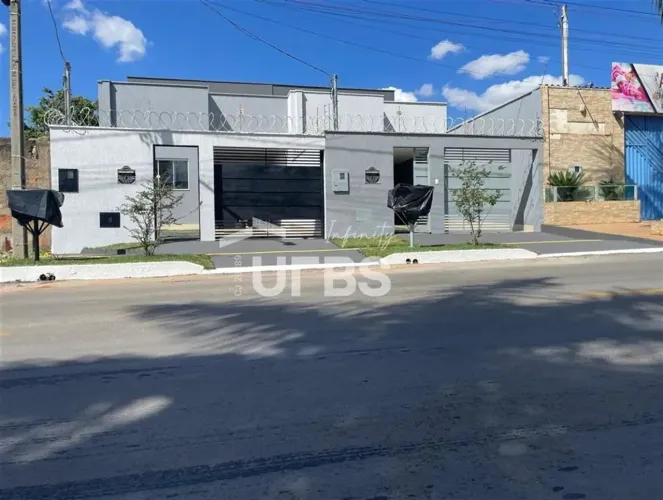 Casa, 3 Quartos, 1 Suítes, 115m², Residencial Flamingo