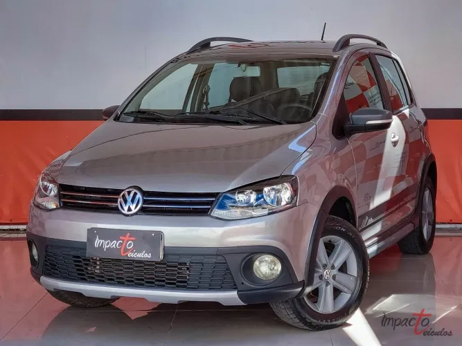 Volkswagen Crossfox 1.6 MI Total Flex 8V 5P 2012