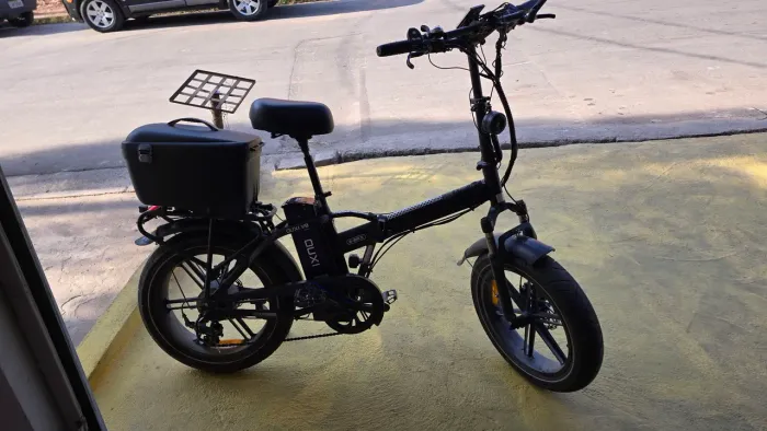 Bike elétrica Ouxi V9 Pro com câmera, alarme e buzina