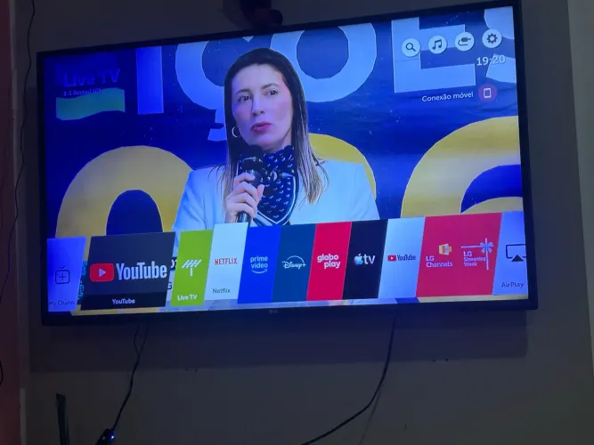 Vendo antivírus 49 polegada completa com Wi-Fi