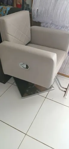 Cadeira poltrona reclinavel salão 