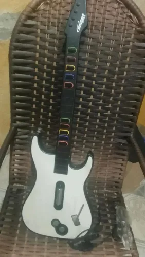 Guitarra de modelo bright, compatível com PS2, ps3 e pc