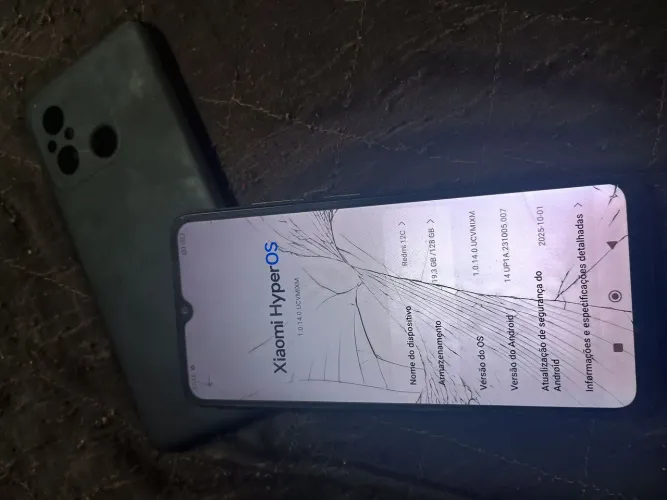Vendo Redmi 12c Trincado mais funcionando tudo perfeitamente 