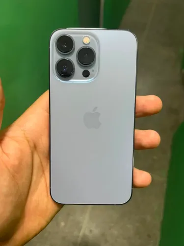 iPhone 13 Pro / 256 Gb / Bateria 75%