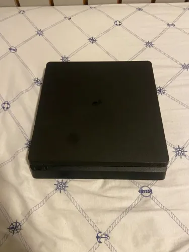 Playstation 4 Slim 1TB + controle + jogos