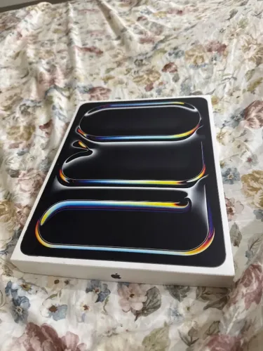 Ipad 13 pro m5 wi-fi 512g com teclado apple