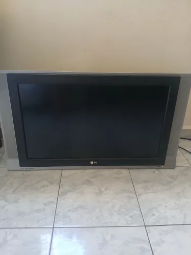 TV lg falante lateral