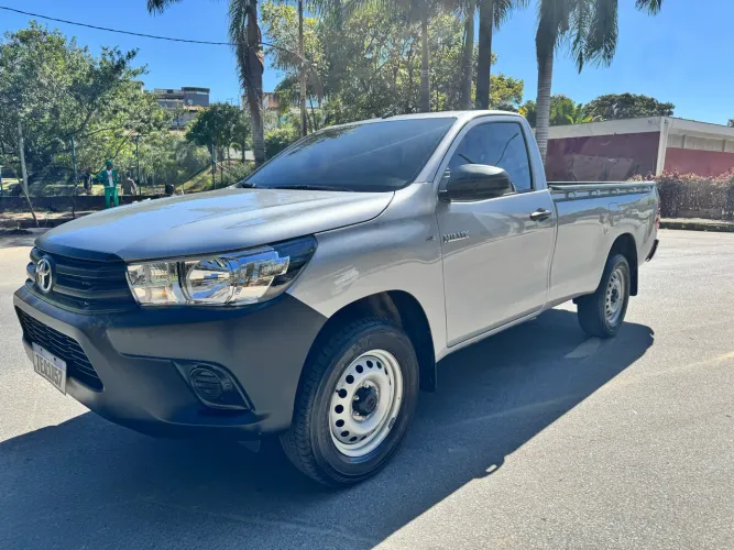 Toyota Hilux CS 4X4 2.8 TDI Diesel Aut. 2025