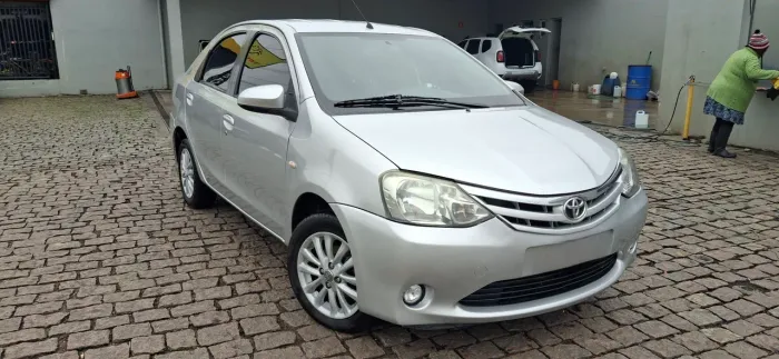 Toyota Etios XLS Sedan 1.5 Flex 16V 4P Mec. 2014