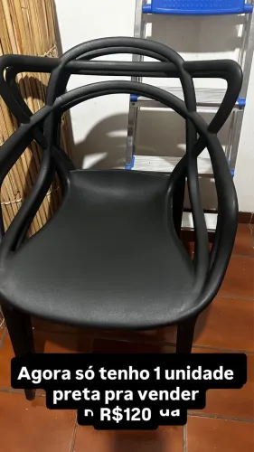 Cadeira preta