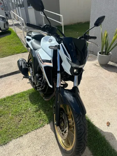 Yamaha FZ25 250 Fazer Connected 2025