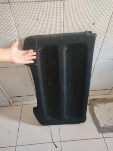 Tampão da mala Sandero 2015 há 2020