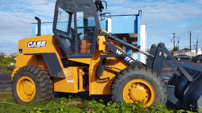 Pá Carregadeira Case W20e - 2011