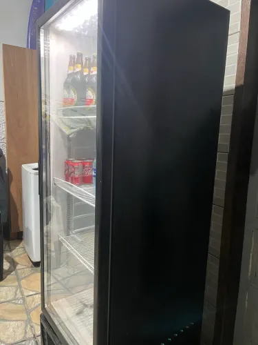 Cervejeira expositora