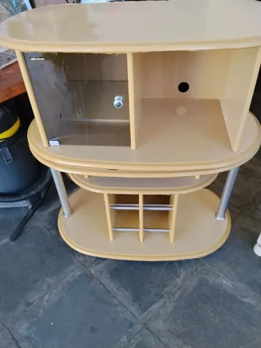 Suporte para televisão 100