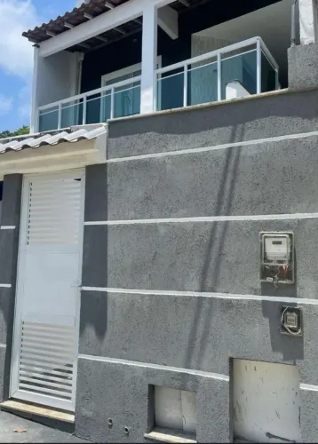 Alugo casa condomínio