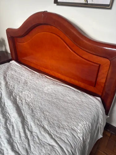 Cama casal mogno sem colchão