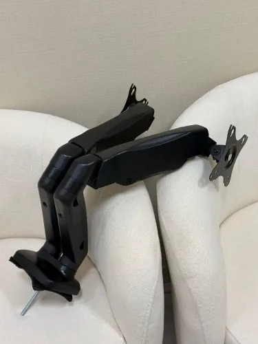 Suporte Duplo Articulado Com Mola Vesa Para Monitores Preto