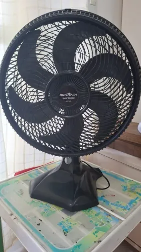 Ventilador britânia 40 cm (usado) 130 reais