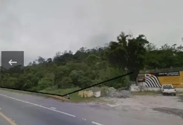 Imóvel para venda tem 3000 metros quadrados em Roncon - Ribeirão Pires - SP