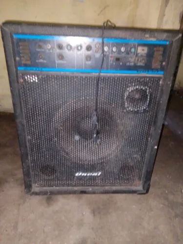 Vendo caixa de som normal com audio e vídeo precisando trocar