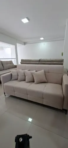 Sofá Moderno com Almofadas um charme na sua sala